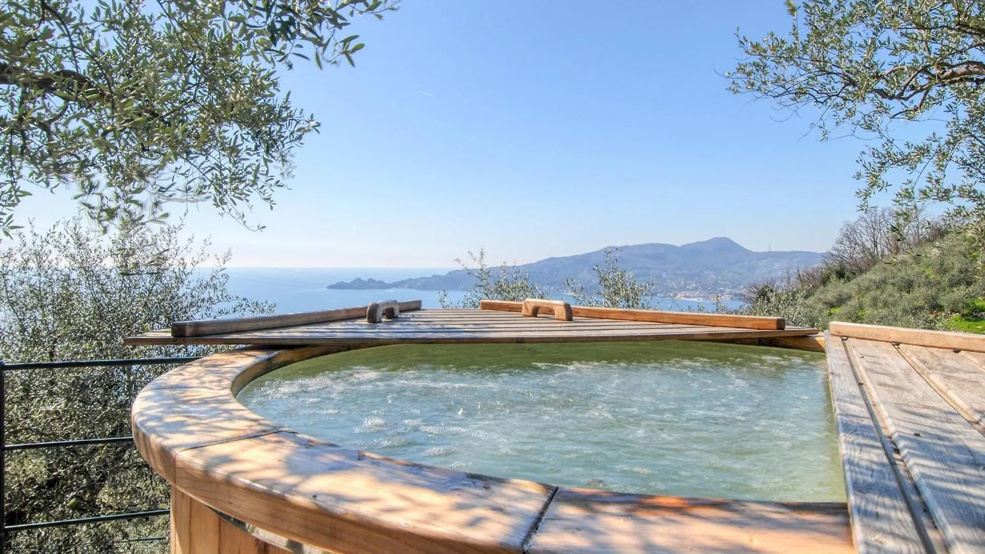 Awesome Home In Zoagli With Kitchenette